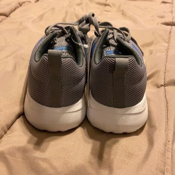 Kids ADIDAS shoes - Picture 8 of 11